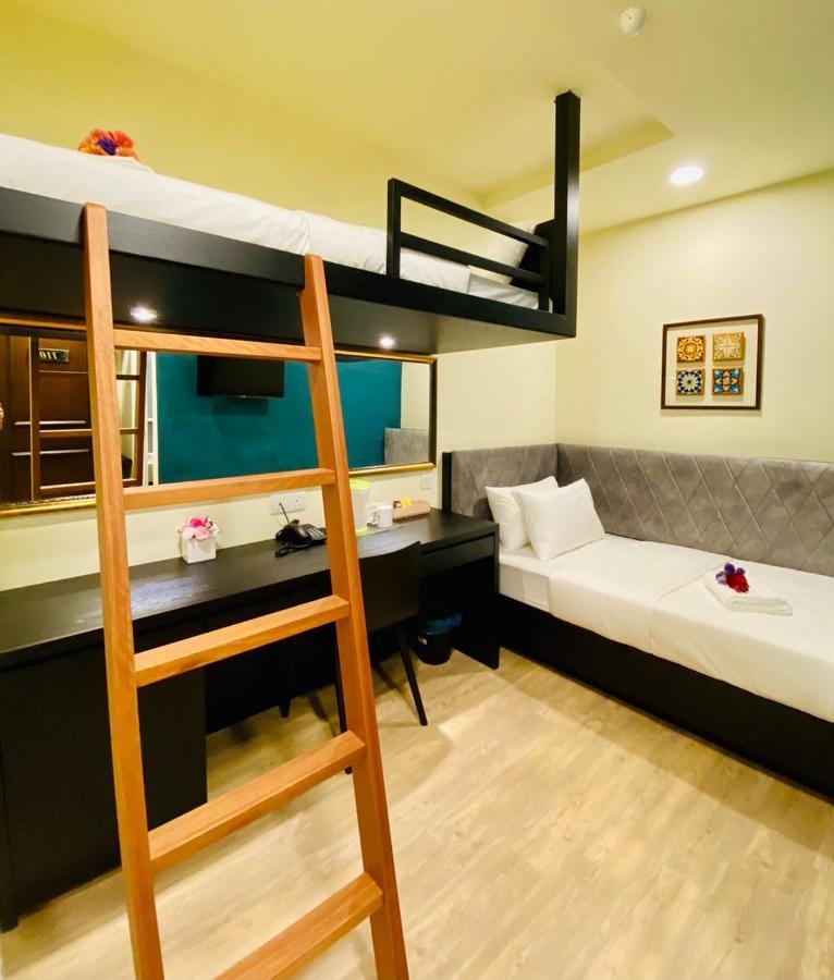 Bishop Hotel Джордж Таун Екстериор снимка