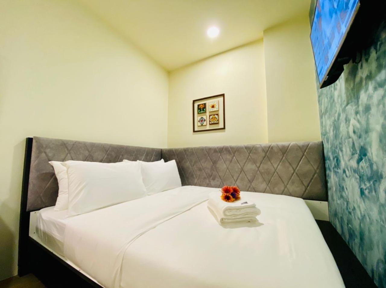 Bishop Hotel Джордж Таун Екстериор снимка